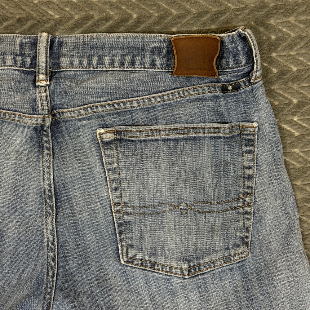 Lucky Brand 361 Straight Jeans Men 36x34/Fit 36x32 Medium Wash Faded Distressed - Picture 14 of 16